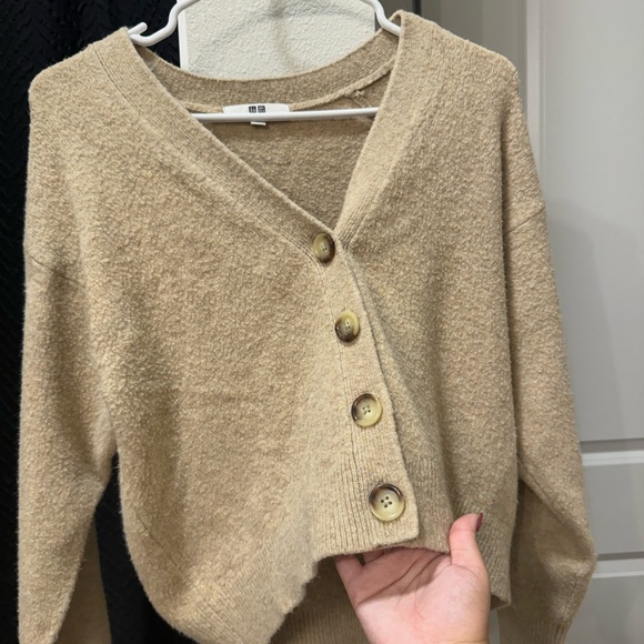 CUTE BUTTON UP SWEATER - Picture 1 of 3